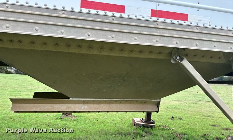 image for item ER8998 2016 Timpte grain trailer