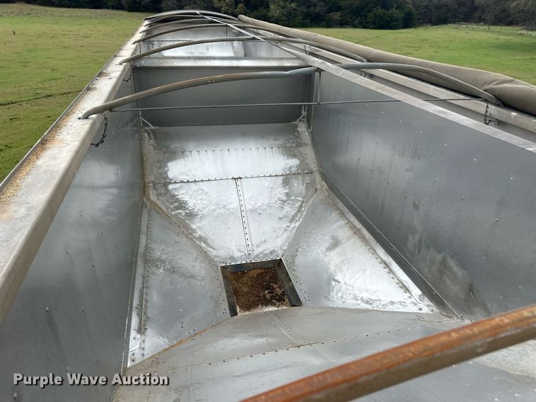 image for item ER8998 2016 Timpte grain trailer