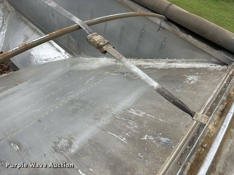 image for item ER8998 2016 Timpte grain trailer