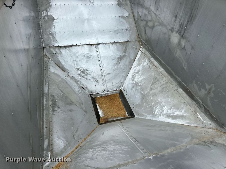 image for item ER8998 2016 Timpte grain trailer