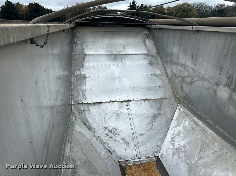 image for item ER8998 2016 Timpte grain trailer