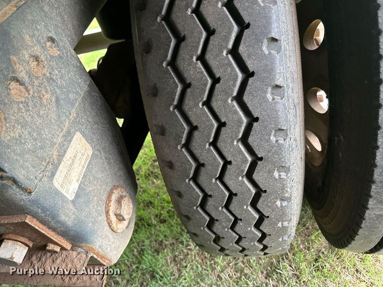 image for item ER8998 2016 Timpte grain trailer