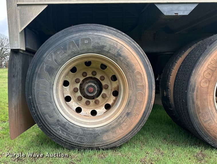 image for item ER8998 2016 Timpte grain trailer