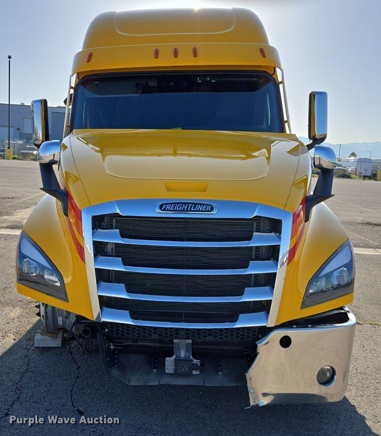 image for item FB9356 2024 Freightliner Cascadia semi truck