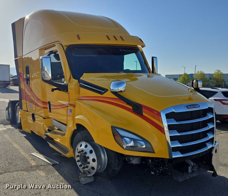 image for item FB9356 2024 Freightliner Cascadia semi truck