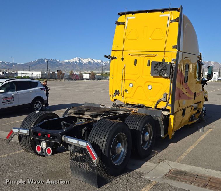 image for item FB9356 2024 Freightliner Cascadia semi truck