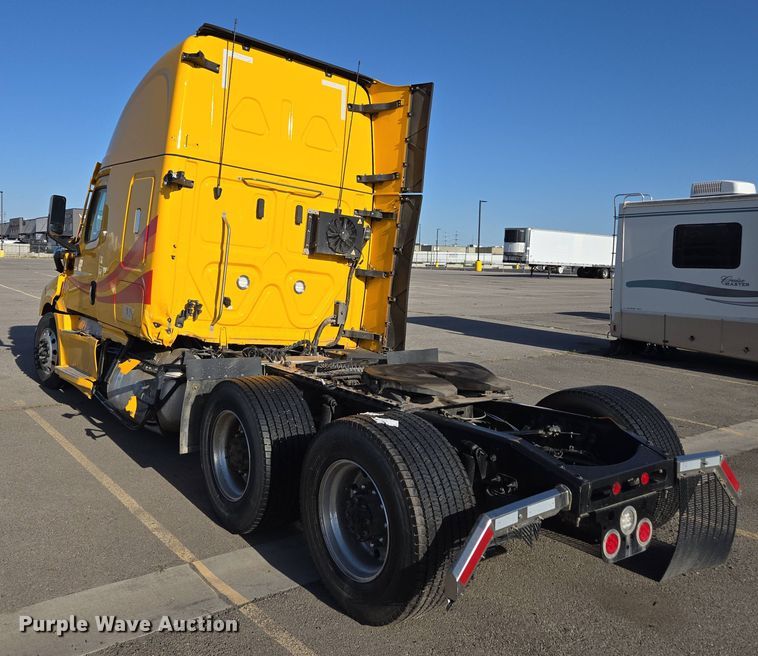 image for item FB9356 2024 Freightliner Cascadia semi truck