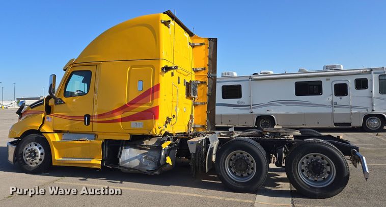 image for item FB9356 2024 Freightliner Cascadia semi truck