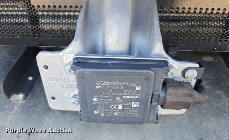 image for item FB9356 2024 Freightliner Cascadia semi truck