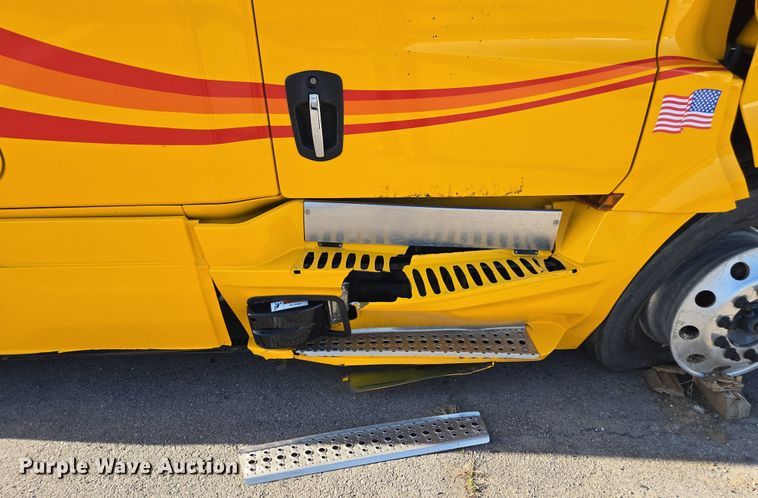 image for item FB9356 2024 Freightliner Cascadia semi truck