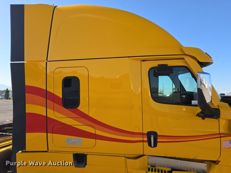 image for item FB9356 2024 Freightliner Cascadia semi truck