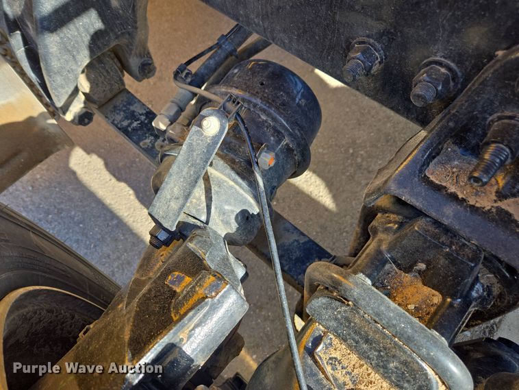 image for item FB9356 2024 Freightliner Cascadia semi truck