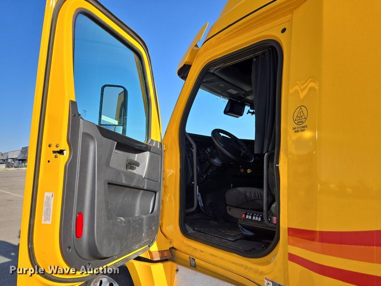 image for item FB9356 2024 Freightliner Cascadia semi truck