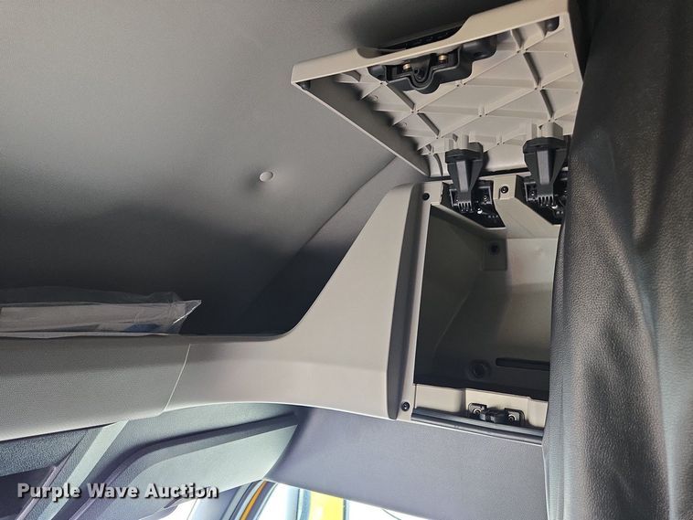 image for item FB9356 2024 Freightliner Cascadia semi truck