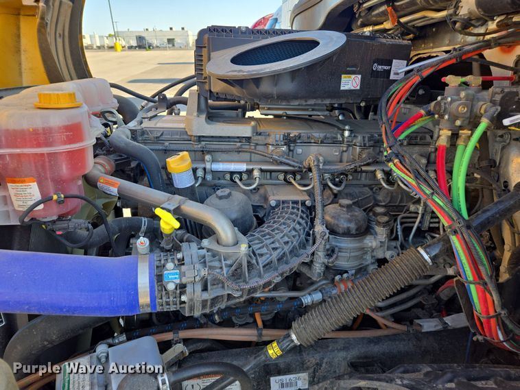 image for item FB9356 2024 Freightliner Cascadia semi truck