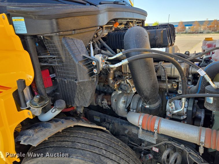 image for item FB9356 2024 Freightliner Cascadia semi truck