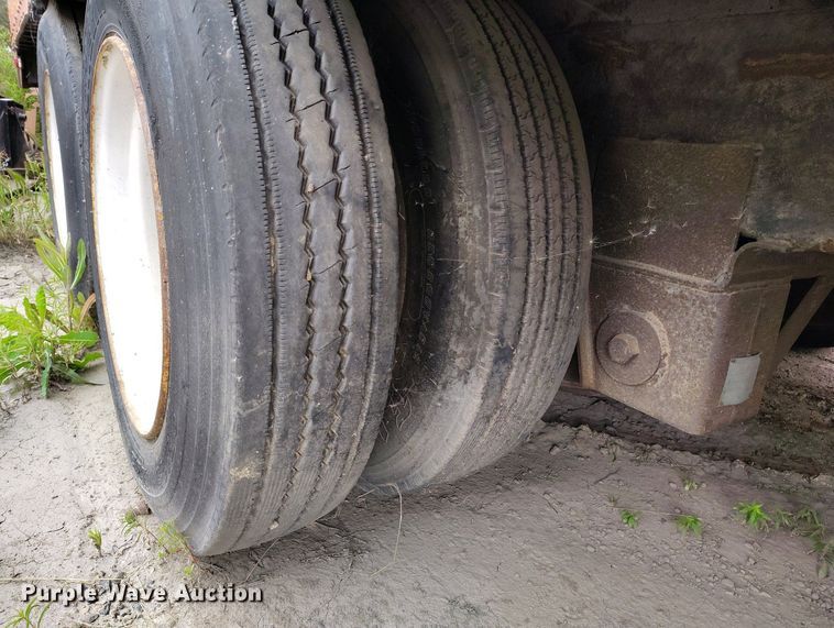 image for item IP9549 1987 Matlock MTET 48 87 dry van trailer