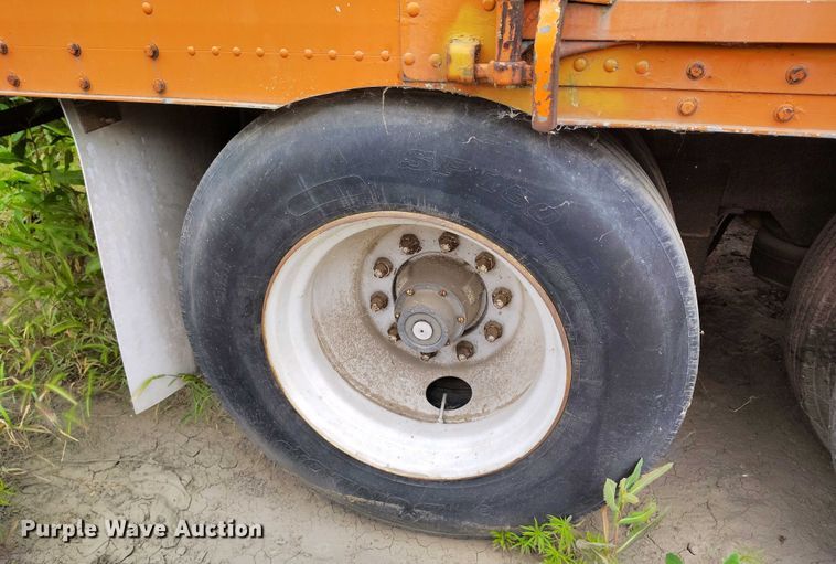 image for item IP9549 1987 Matlock MTET 48 87 dry van trailer