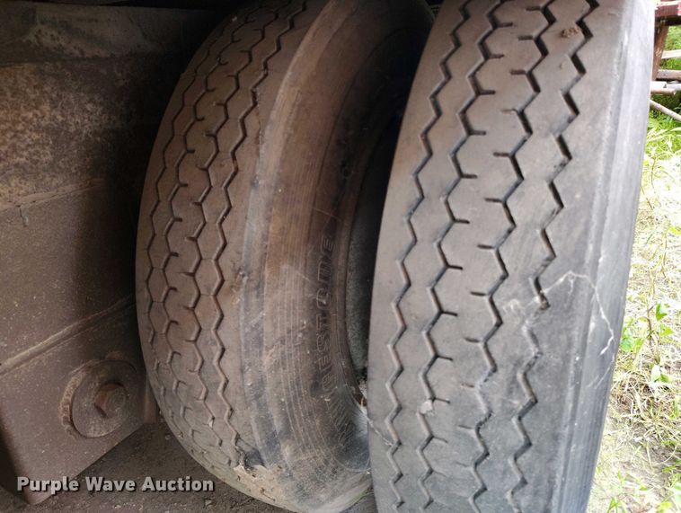 image for item IP9549 1987 Matlock MTET 48 87 dry van trailer