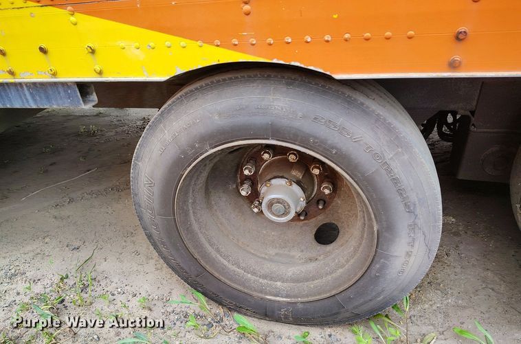 image for item IP9549 1987 Matlock MTET 48 87 dry van trailer