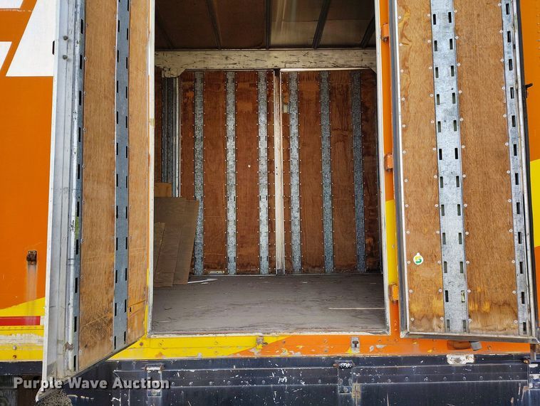 image for item IP9552 1988 Matlock MTET 48 88 dry van trailer