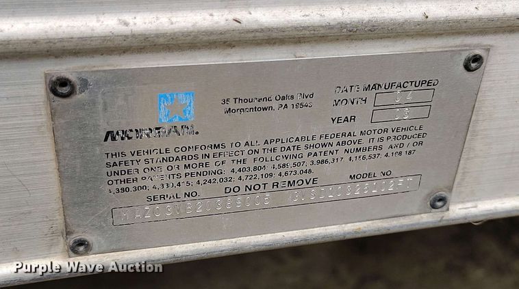 image for item IP9556 2004 International 4300 box truck