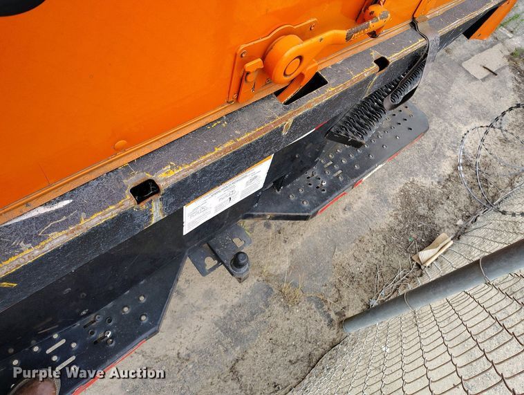 image for item IP9558 2012 International 4300 box truck