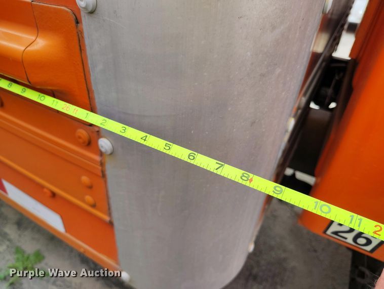 image for item IP9558 2012 International 4300 box truck