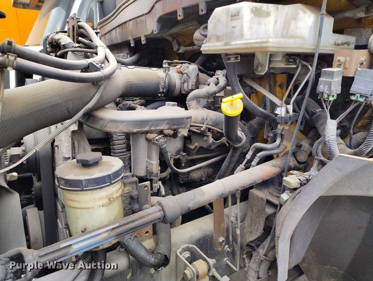 image for item IP9558 2012 International 4300 box truck