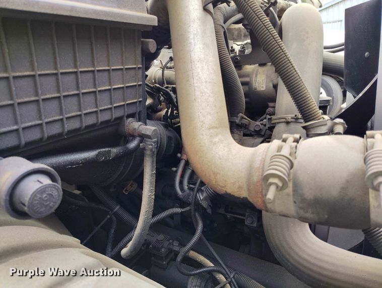 image for item IP9558 2012 International 4300 box truck