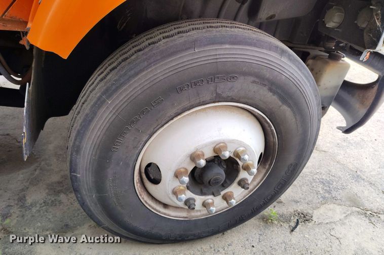 image for item IP9558 2012 International 4300 box truck