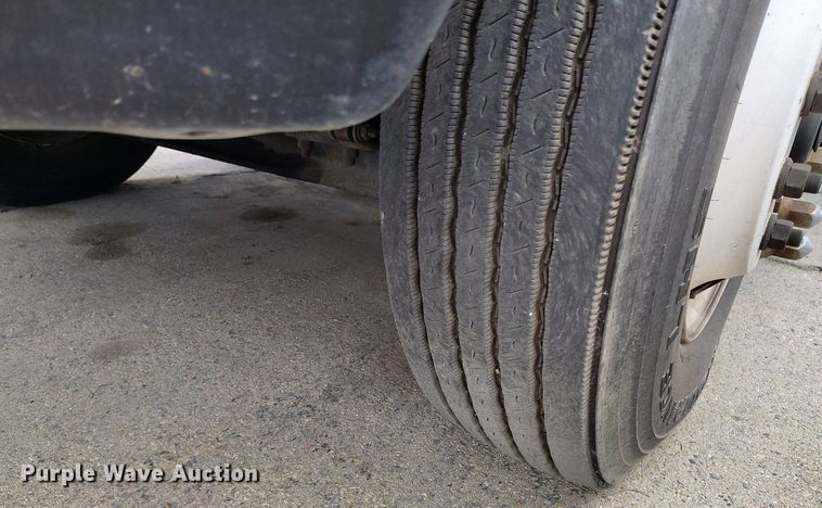 image for item IP9558 2012 International 4300 box truck