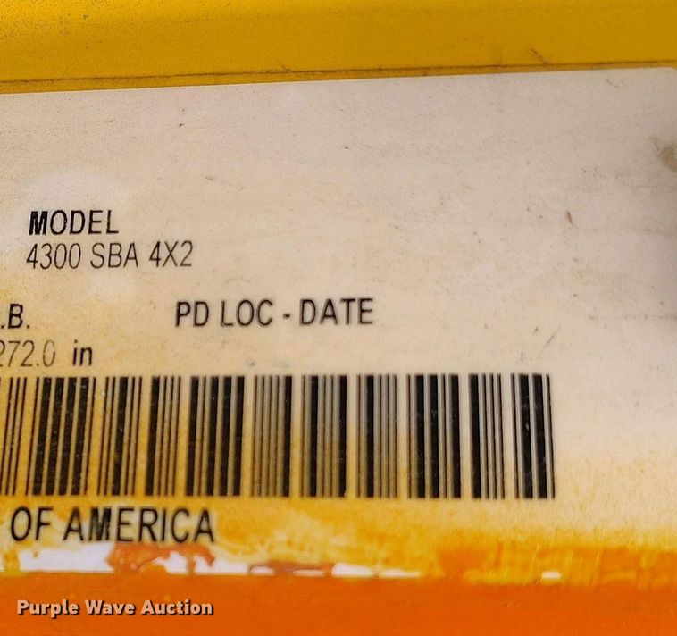 image for item IP9558 2012 International 4300 box truck