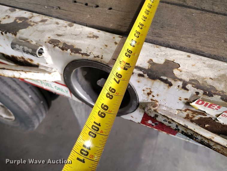 image for item IP9559 2005 Ford F550 Super Duty Crew Cab flatbed truck