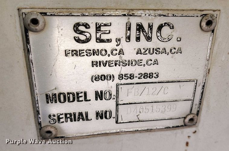 image for item IP9559 2005 Ford F550 Super Duty Crew Cab flatbed truck