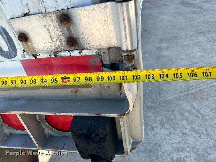 image for item LH9309 2009 Utility  4000D-X dry van trailer