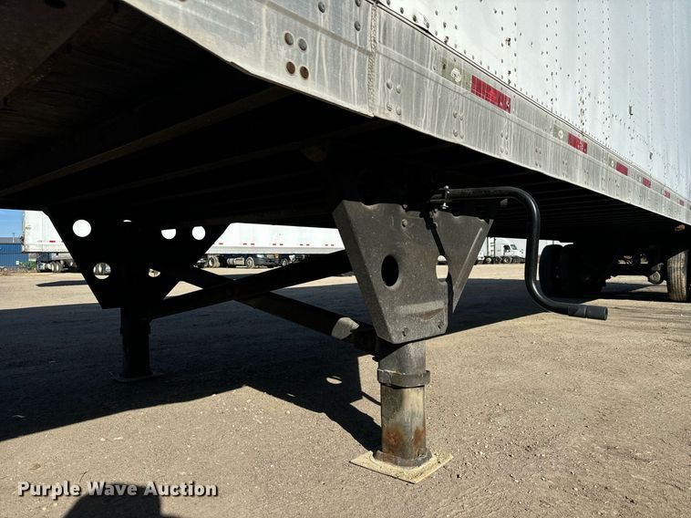 image for item LH9309 2009 Utility  4000D-X dry van trailer