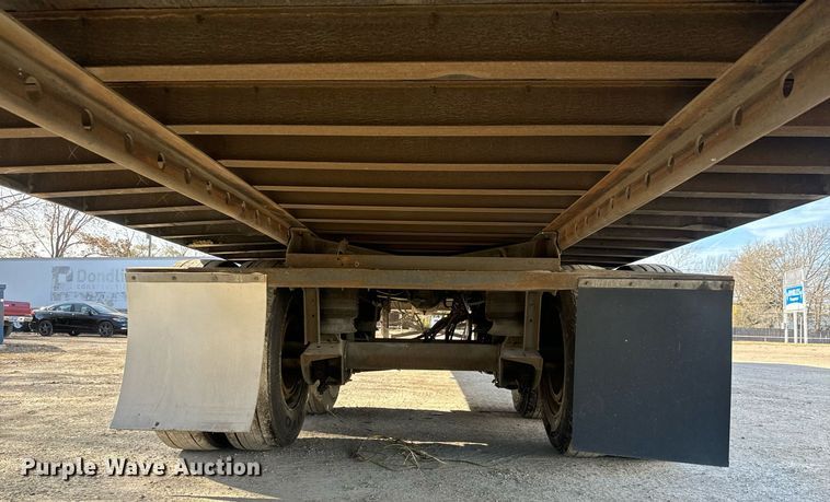 image for item LH9309 2009 Utility  4000D-X dry van trailer