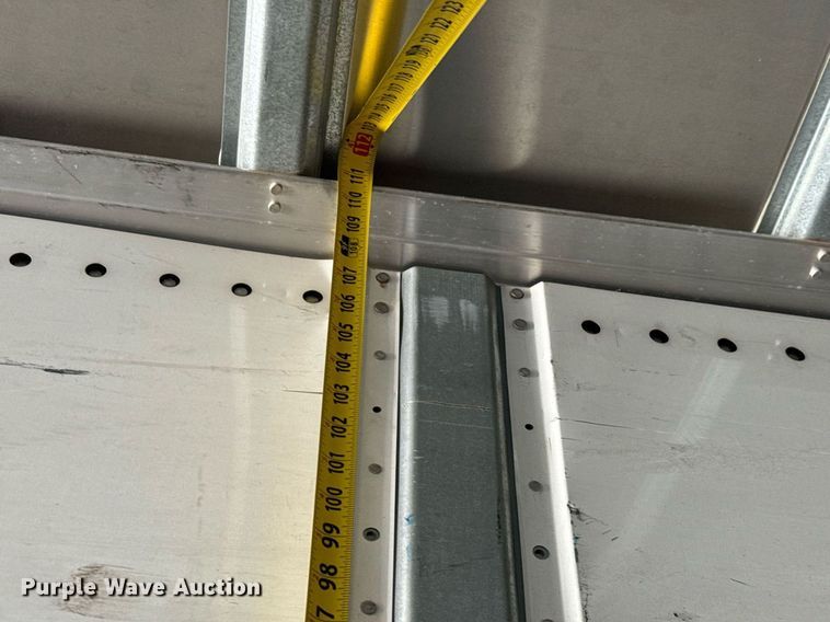 image for item LH9309 2009 Utility  4000D-X dry van trailer