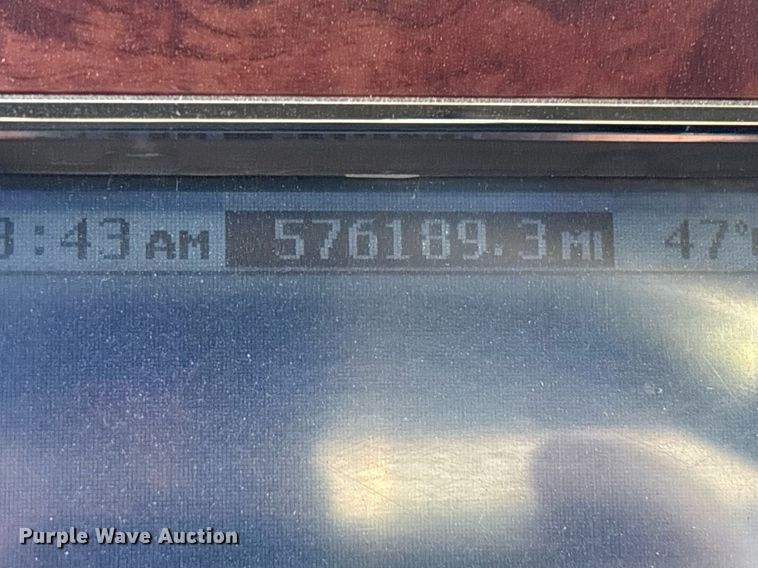 image for item OB9599 2011 Mack CHU613 semi truck