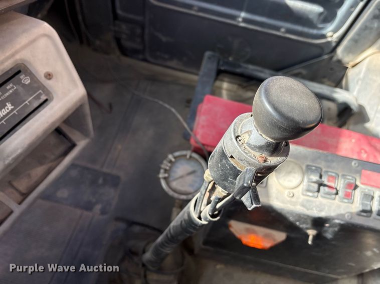 image for item OK9526 2000 Mack RD690S ready mix truck