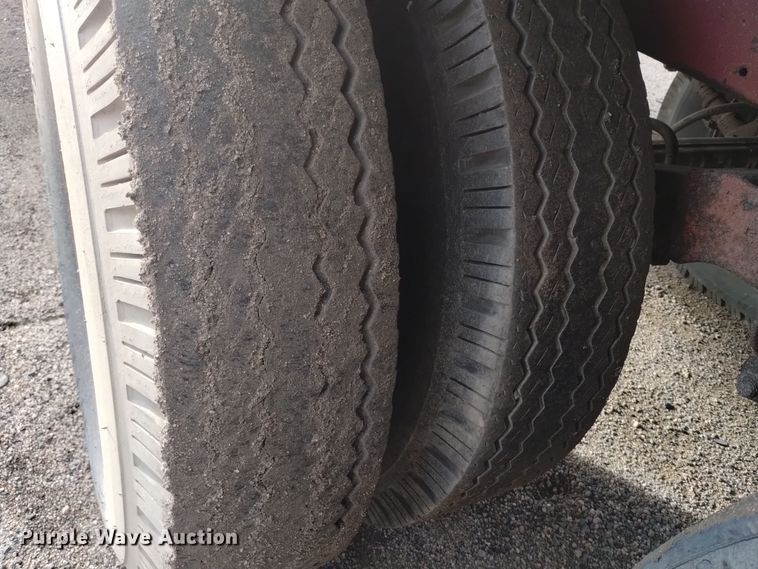 image for item YA0159 1968 Strick dry van trailer