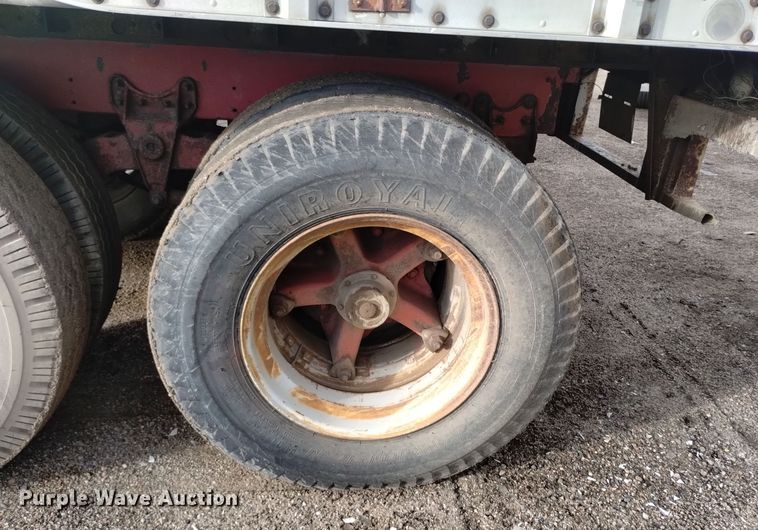 image for item YA0159 1968 Strick dry van trailer