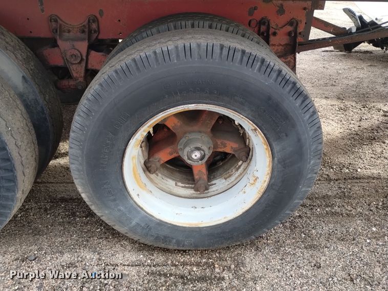 image for item YA0159 1968 Strick dry van trailer