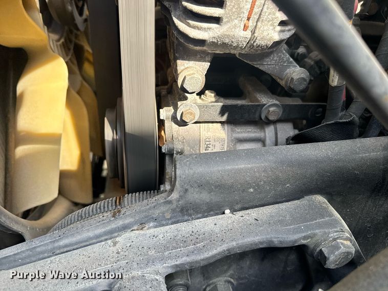 image for item YA0346 2019 Kenworth T680 semi truck