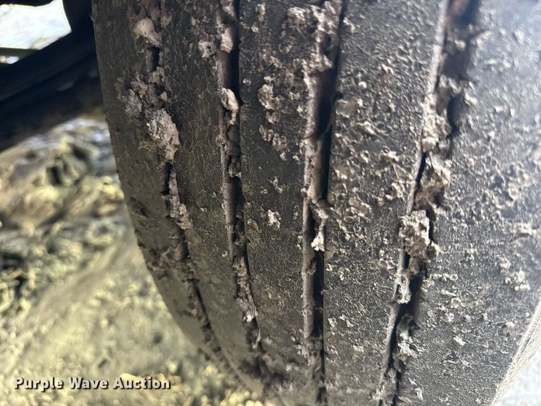 image for item YA0346 2019 Kenworth T680 semi truck