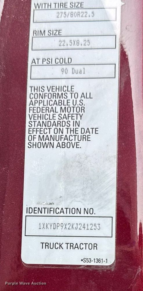 image for item YA0346 2019 Kenworth T680 semi truck