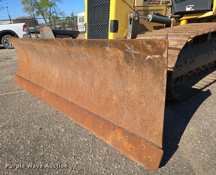 image for item EO0652 2007 New Holland D95 LGP dozer