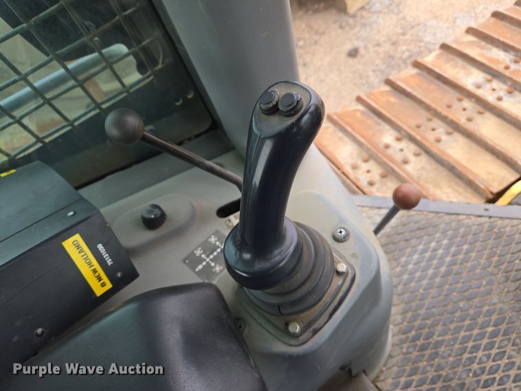 image for item EO0652 2007 New Holland D95 LGP dozer