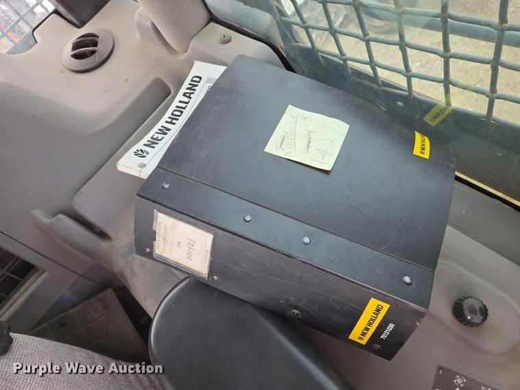 image for item EO0652 2007 New Holland D95 LGP dozer